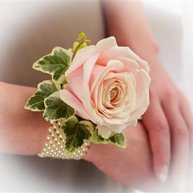 fwthumbWrist Corsage Pink Rose.jpg